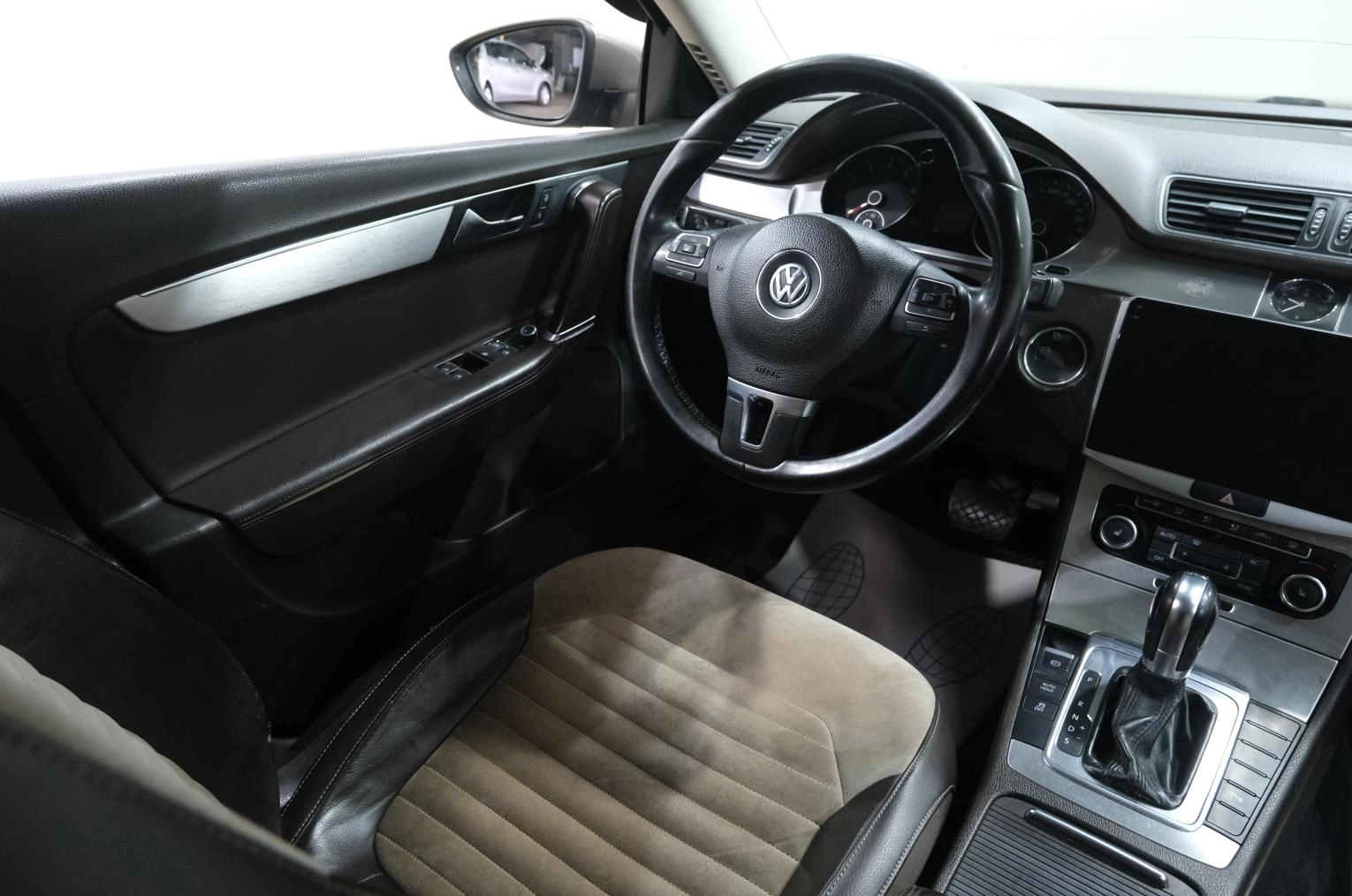 Volkswagen Passat 15 из 31