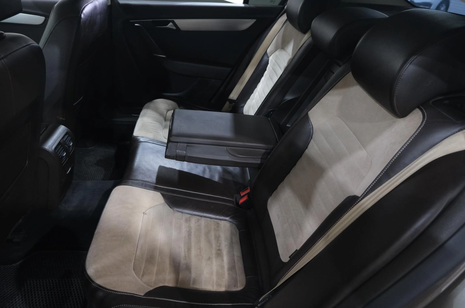 Volkswagen Passat 29 из 31