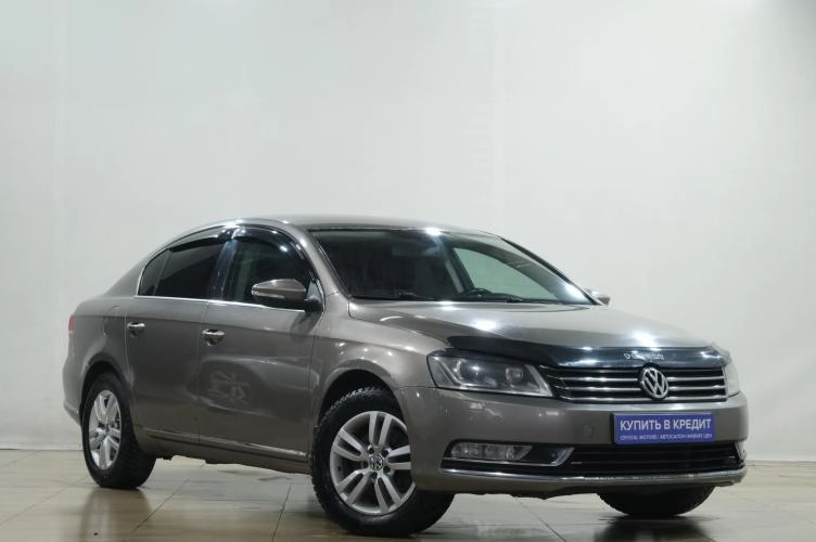 Volkswagen Passat 1 из 6