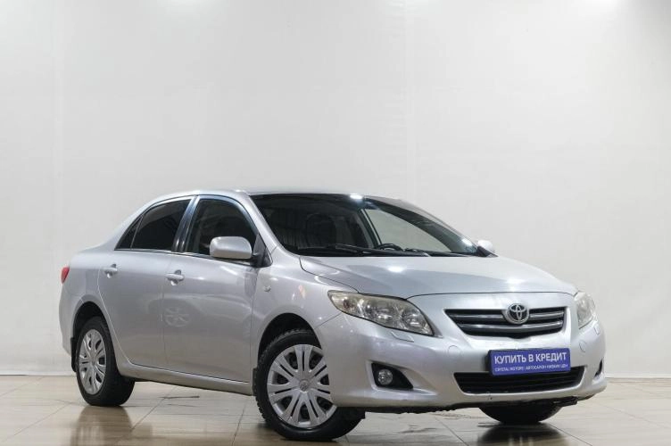 Toyota Corolla 1 из 6