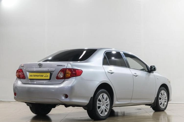 Toyota Corolla 6 из 6