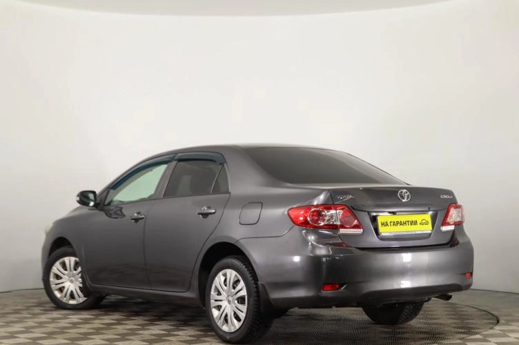 Toyota Corolla 6 из 6