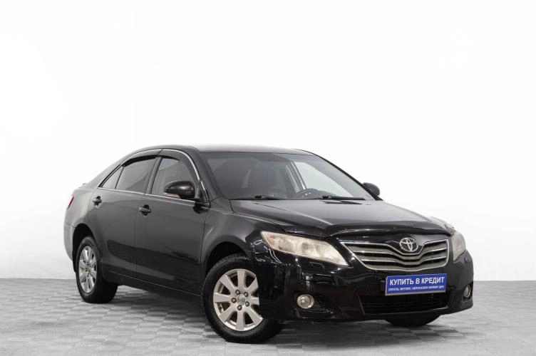 Toyota Camry 1 из 24