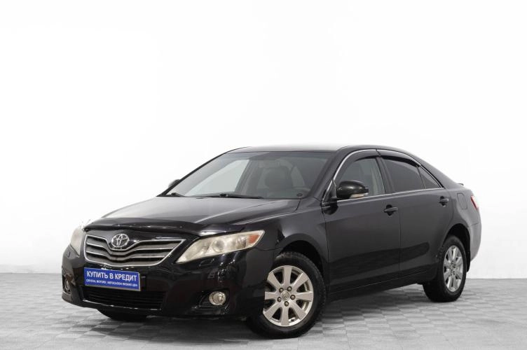 Toyota Camry 3 из 24
