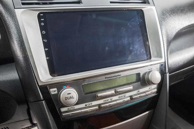 Toyota Camry 17 из 24