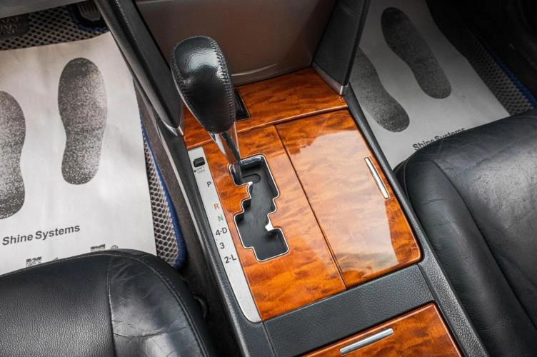 Toyota Camry 18 из 24