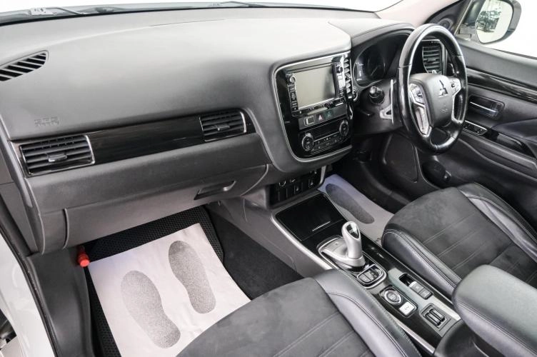 Mitsubishi Outlander 12 из 25