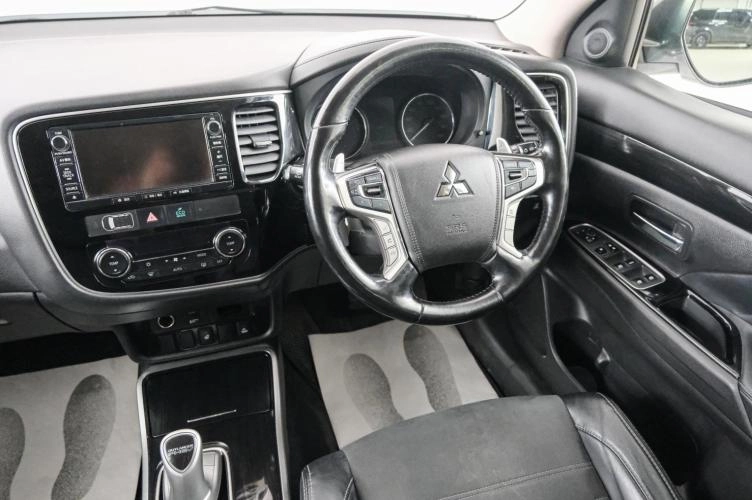 Mitsubishi Outlander 9 из 25