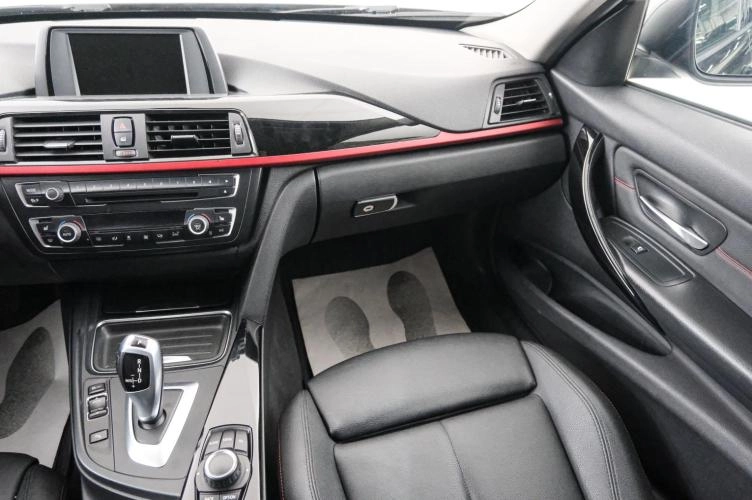 BMW 3 серия 11 из 25