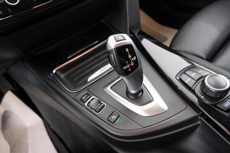 BMW 3 серия 16 из 25