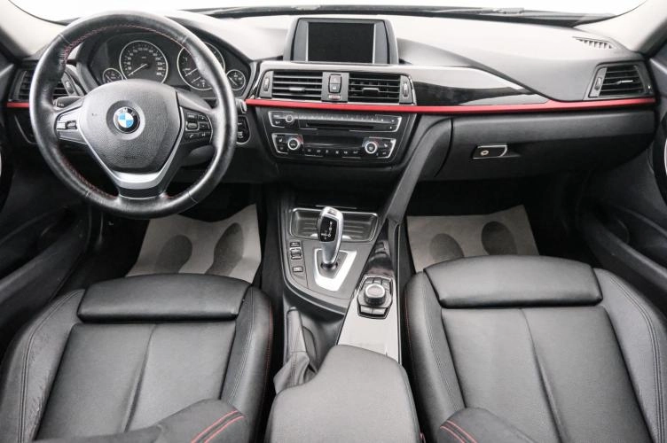 BMW 3 серия 10 из 25