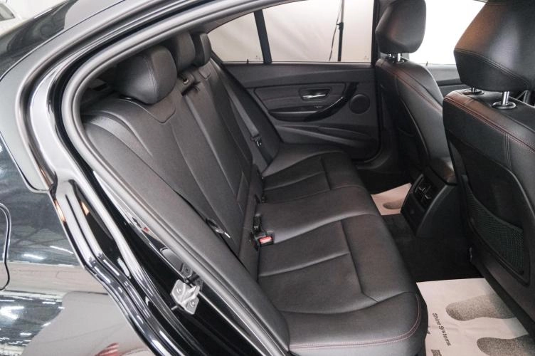 BMW 3 серия 24 из 25