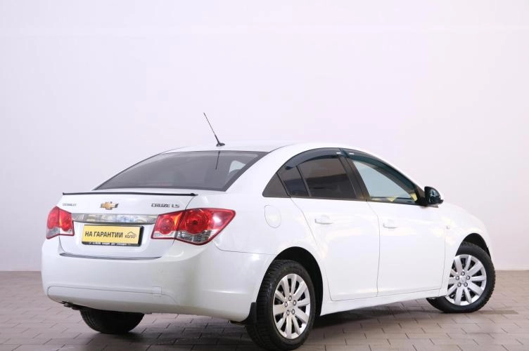 Chevrolet Cruze 6 из 6