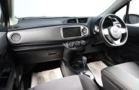 Toyota Vitz 8 из 16