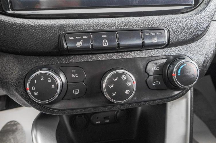 KIA cee'd 20 из 26