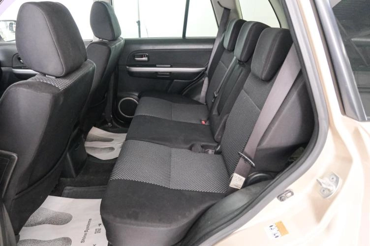 Suzuki Grand Vitara 19 из 21