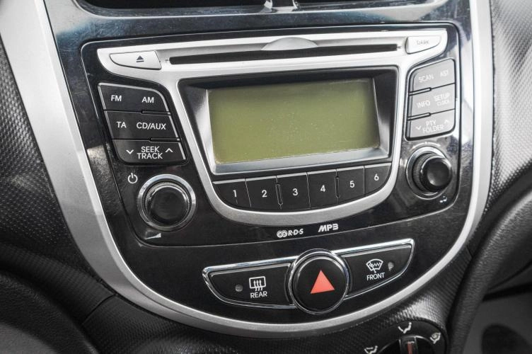 Hyundai Solaris 15 из 22