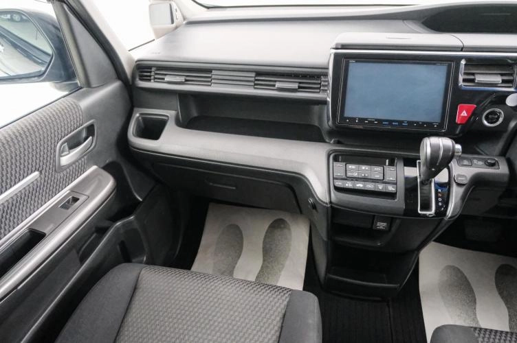 Honda Stepwgn Spada 11 из 24