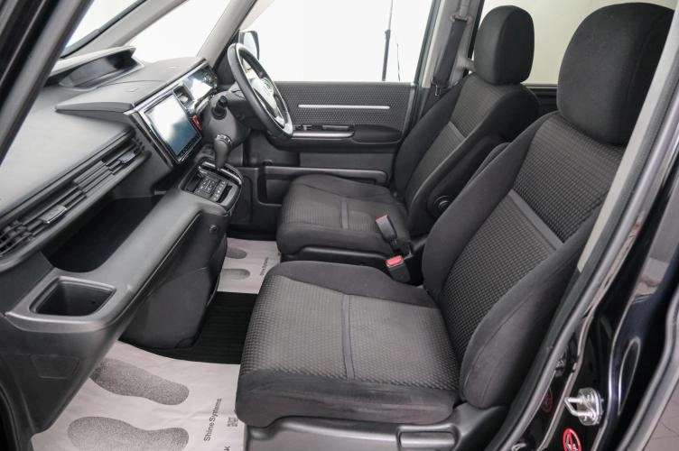 Honda Stepwgn Spada 13 из 24