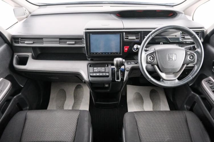 Honda Stepwgn Spada 10 из 24