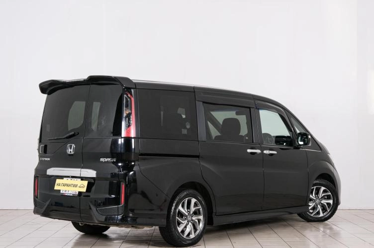 Honda Stepwgn Spada 6 из 24