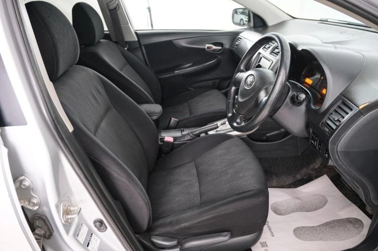 Toyota Corolla Fielder 7 из 22