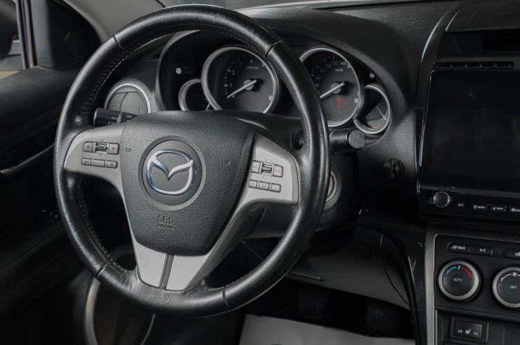 Mazda 6 11 из 18