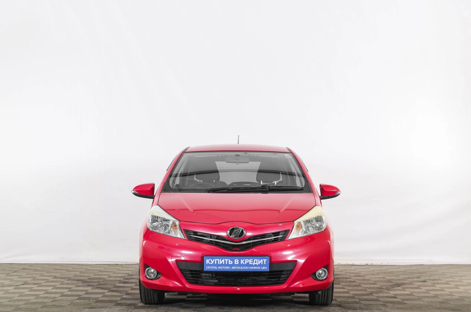 Toyota Vitz 2 из 16