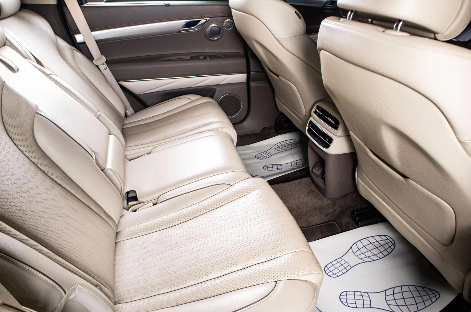 Genesis GV80 22 из 23