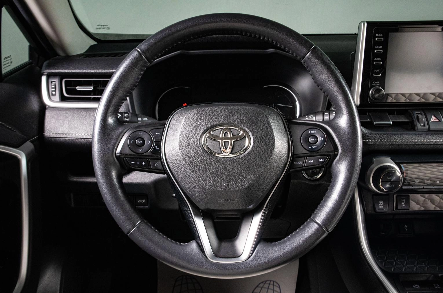 Toyota RAV4 11 из 19