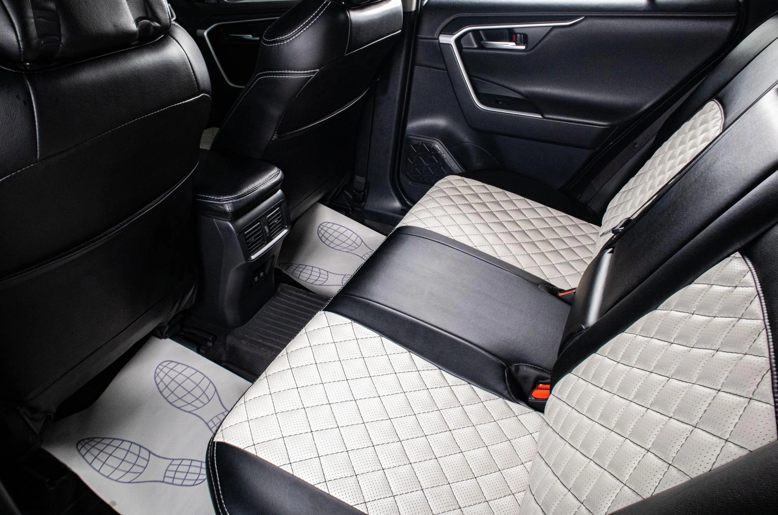 Toyota RAV4 17 из 19