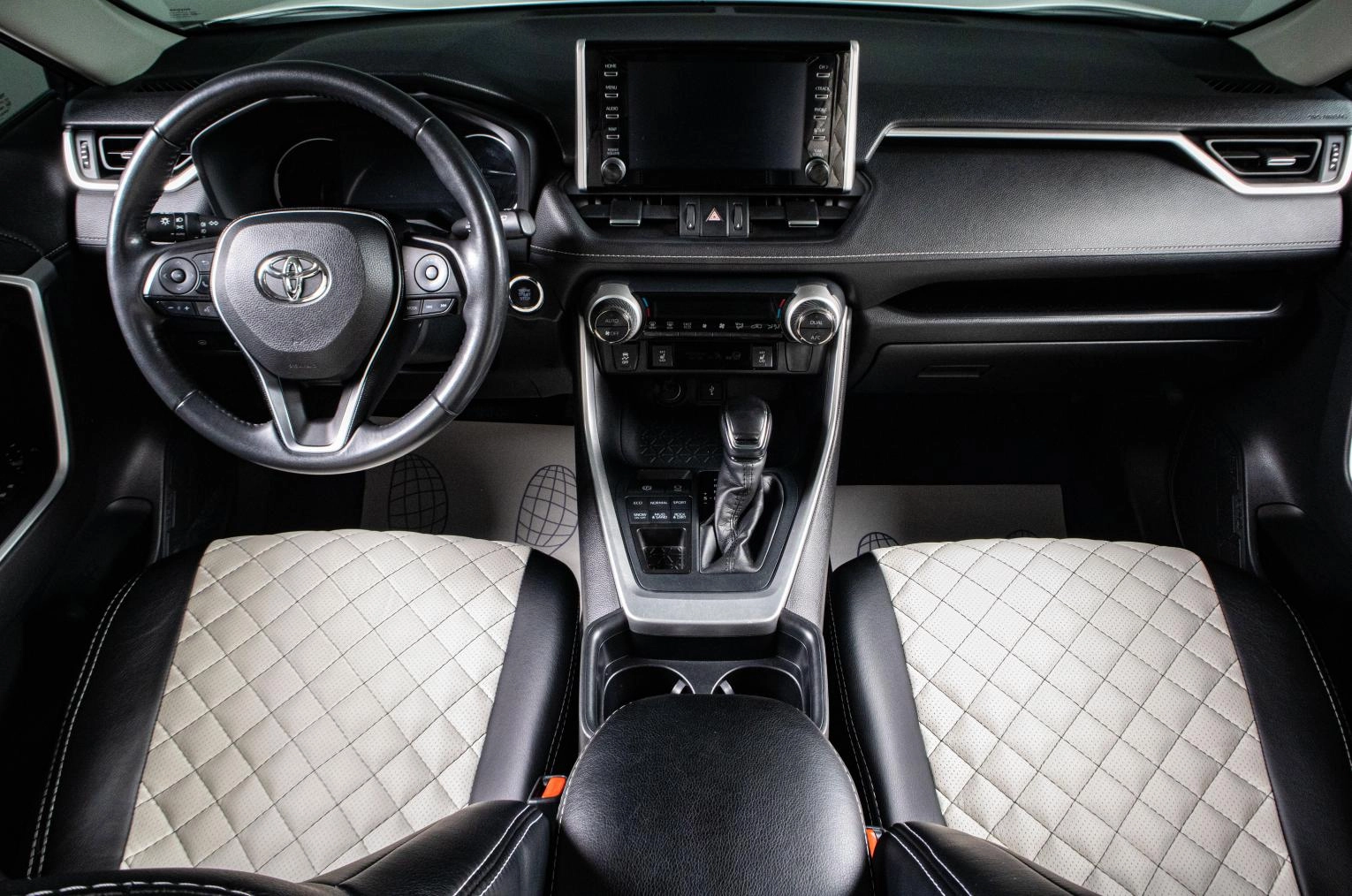 Toyota RAV4 14 из 19