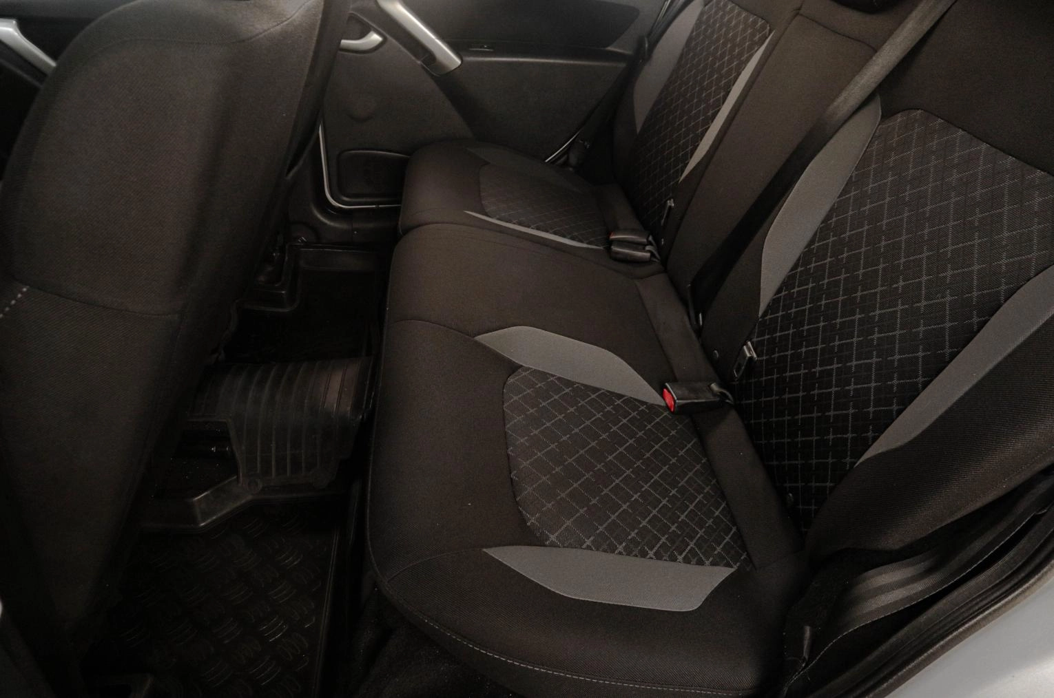 ВАЗ (LADA) Granta 15 из 15