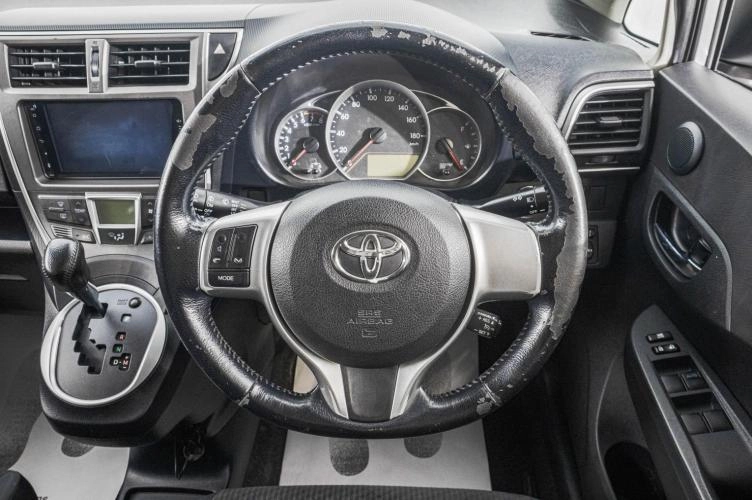 Toyota Ractis 11 из 23