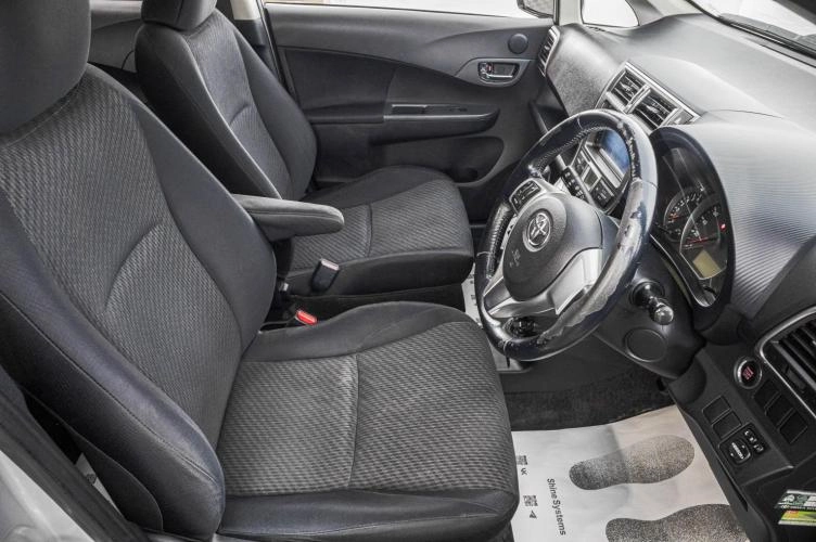 Toyota Ractis 8 из 23