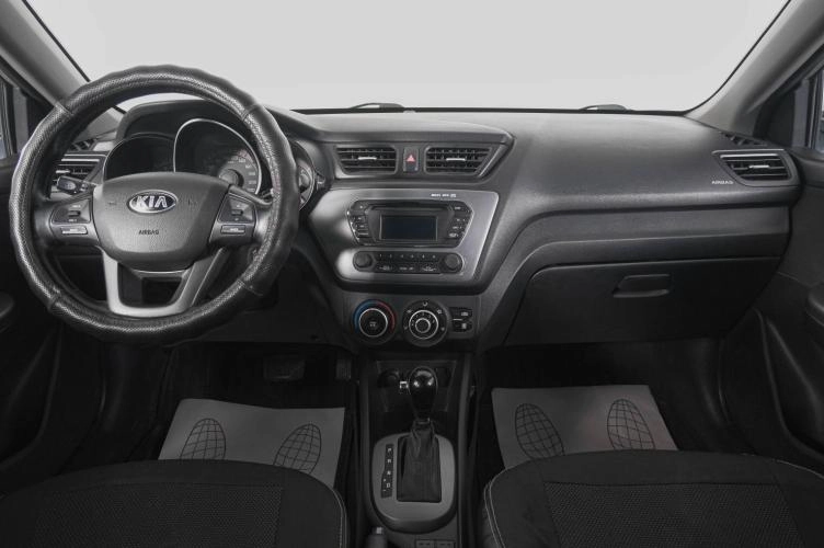 KIA Rio 13 из 22