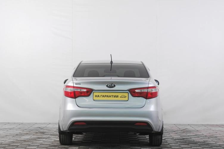 KIA Rio 5 из 6