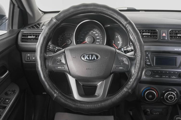 KIA Rio 15 из 22