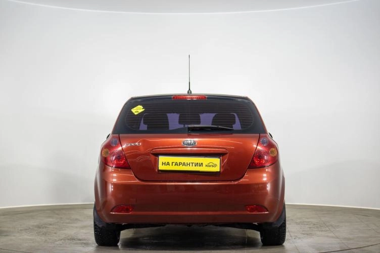 KIA cee'd 5 из 6