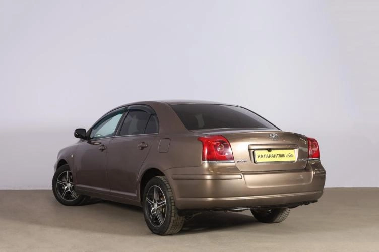 Toyota Avensis 6 из 6