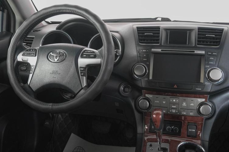 Toyota Highlander 11 из 27