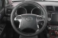Toyota Highlander 14 из 27