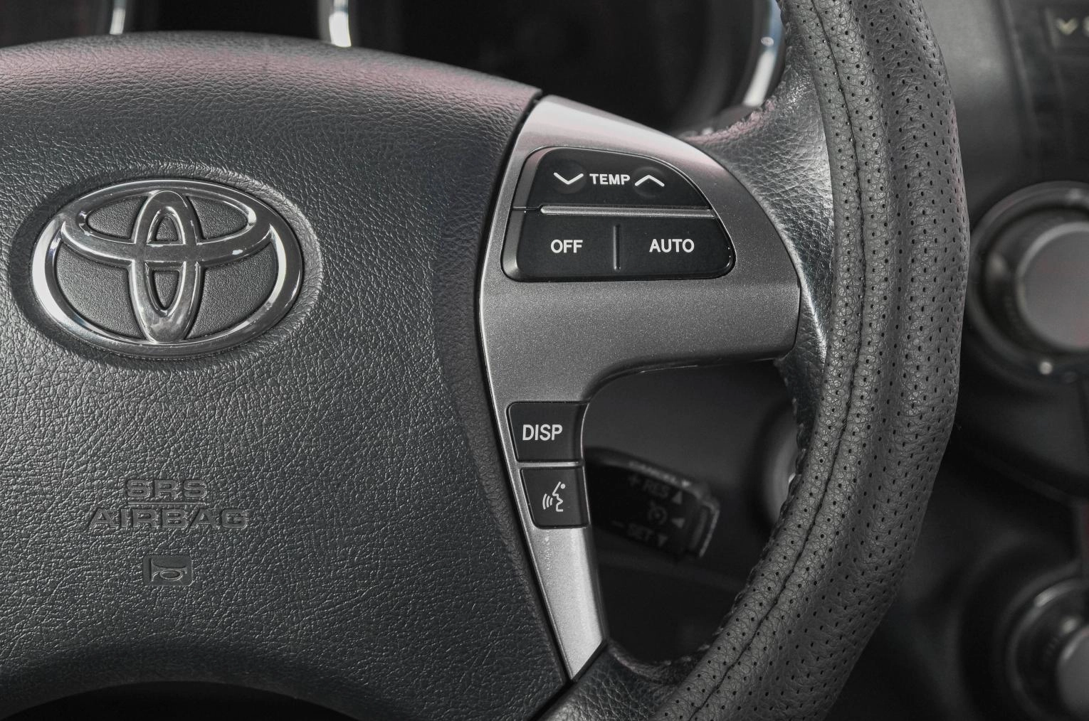 Toyota Highlander 16 из 27