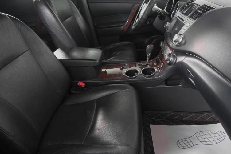 Toyota Highlander 10 из 27