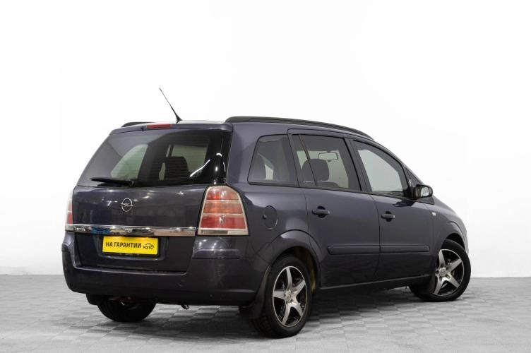 Opel Zafira 4 из 6