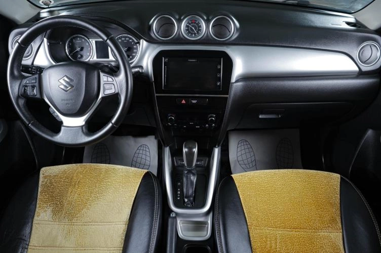 Suzuki Vitara 12 из 18