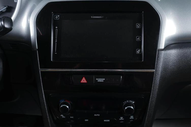 Suzuki Vitara 17 из 18