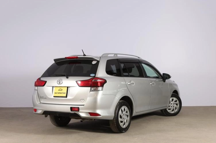 Toyota Corolla Fielder 6 из 6