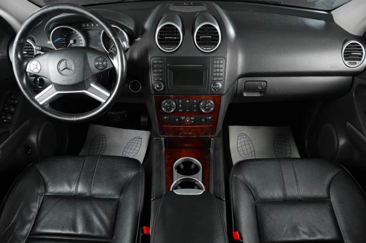 Mercedes-Benz M-класс 12 из 18