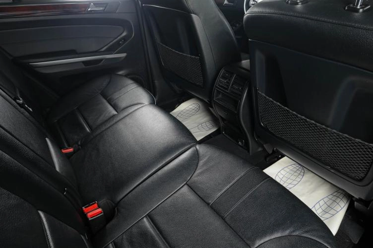 Mercedes-Benz M-класс 9 из 18